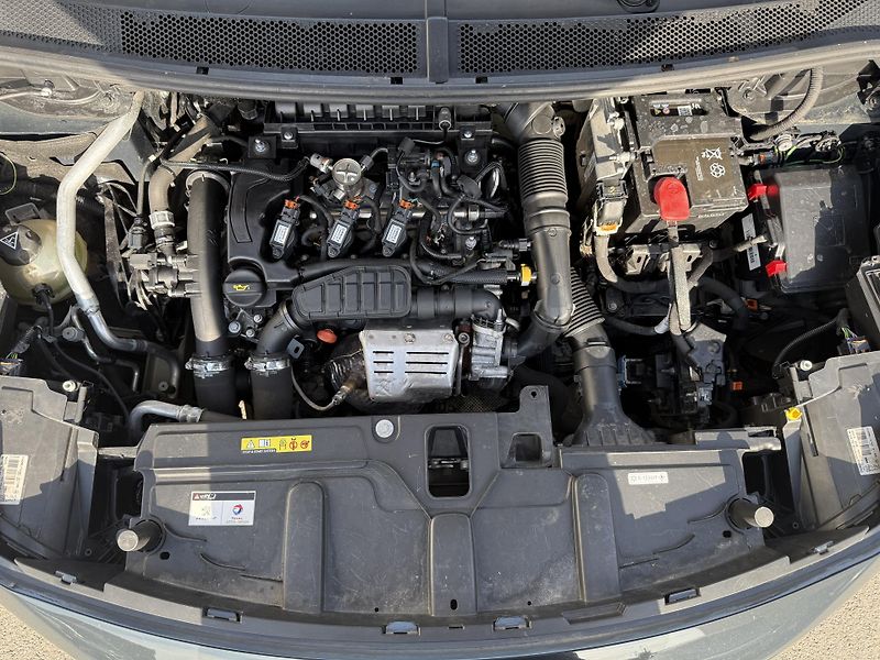 Peugeot 3008 1.2 THP 96 kW - fotka 19 z 19