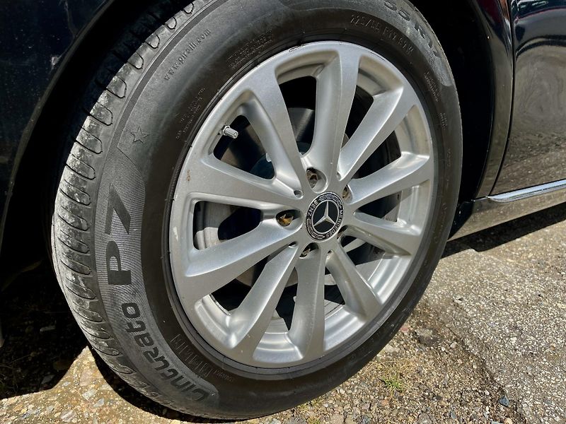 Mercedes-Benz Třídy E (2017) Avantgarde 220d - VYSERVISOVAÝ - fotka 11 z 14