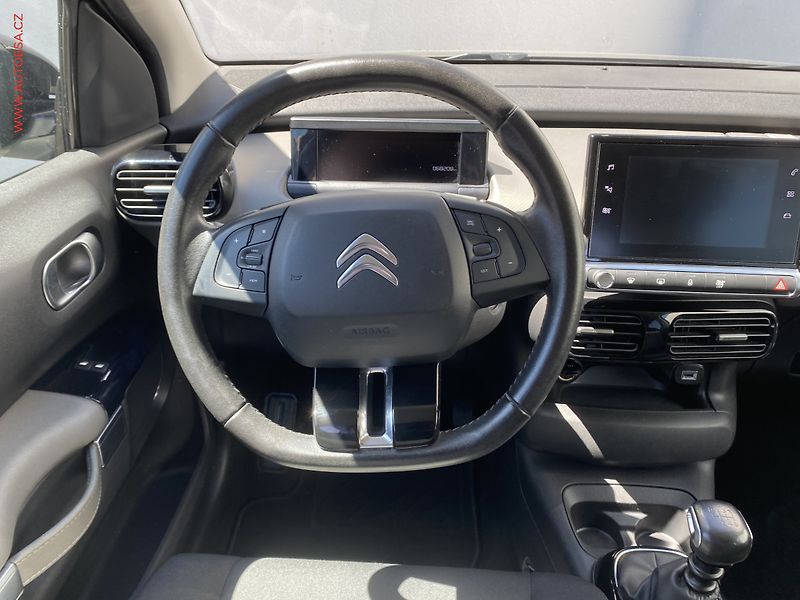 Citroën C4 Cactus (2019) 1.2PT Origins, Navi, kamera - fotka 11 z 18