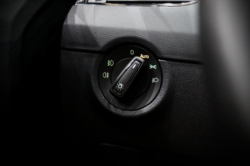 Škoda Octavia 3 FL Combi 1.4 TSI 110 kW - fotka 25 z 31