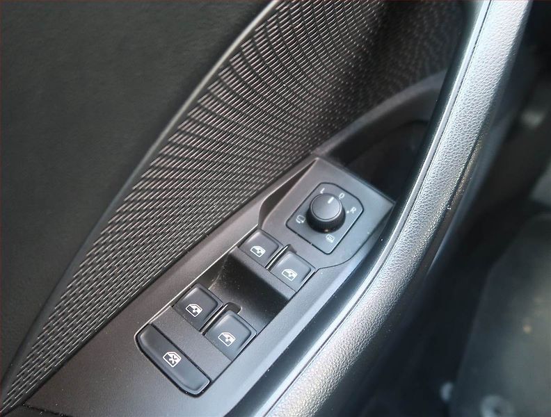 Škoda Octavia (2023) Ambition 2.0 TDI, Automat - fotka 15 z 15