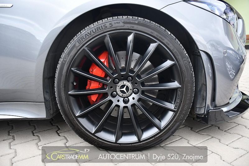 Mercedes-Benz CLS 350d 4MATIC AMG REZERVACE - fotka 46 z 51