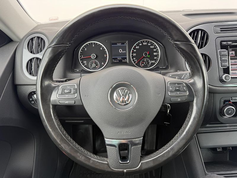 Volkswagen Tiguan 2.0 TDi 103KW DSG 4MOT Sport & - fotka 14 z 19