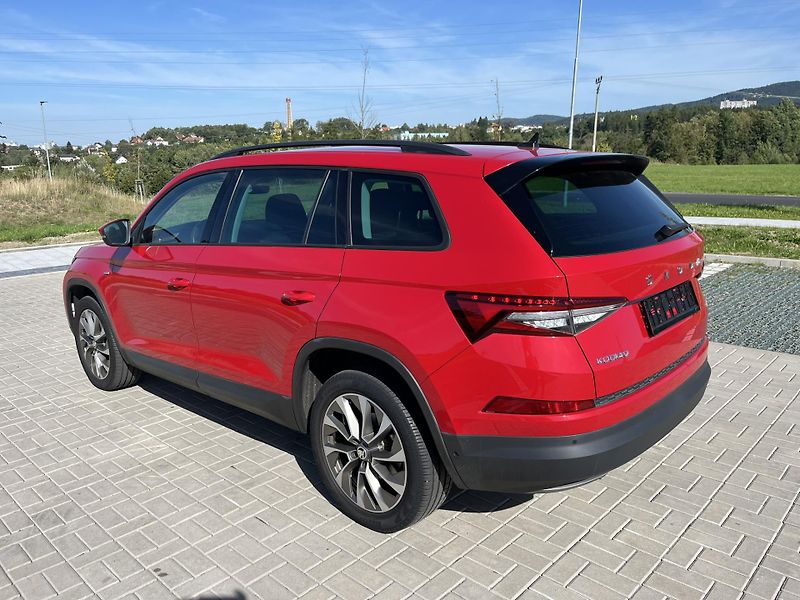 Škoda Kodiaq (2022) 2.0 TDi 110kW 4x4 WEBASTO - fotka 6 z 24
