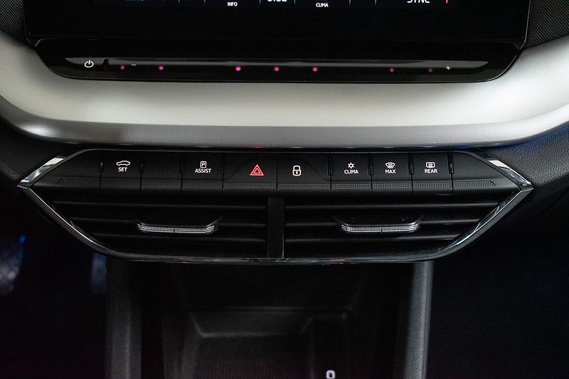 Škoda Octavia 2.0 TDI KAMERA*KESSY*ACC*DPH* - fotka 24 z 39