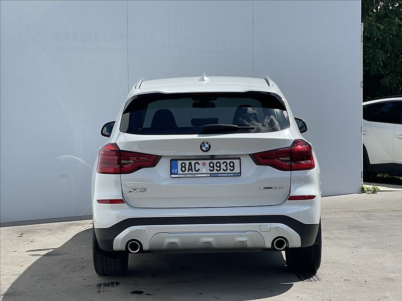 BMW X3 2,0 xDrive20i AT8 LED - fotka 21 z 22