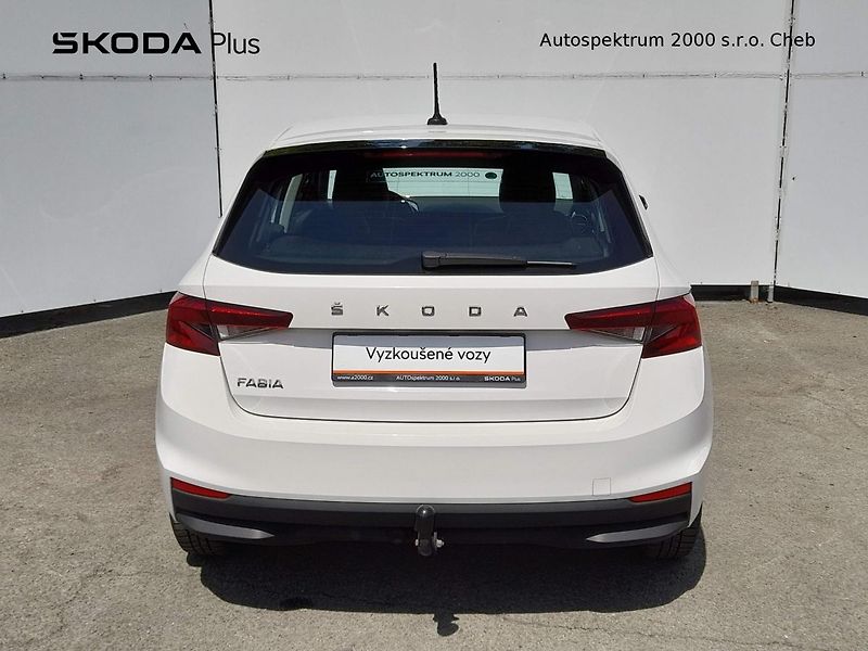 Škoda Fabia Ambition Plus1.0 MPI 59kW 5MP - fotka 9 z 20