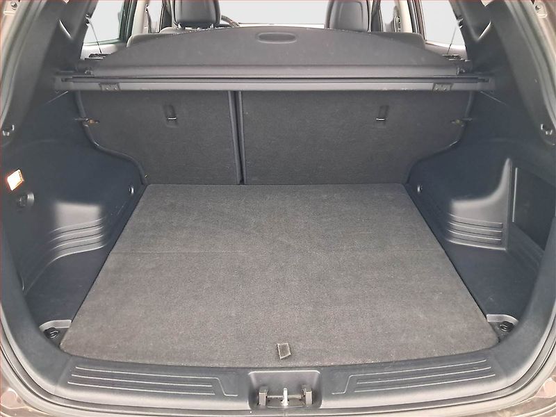 Hyundai ix35 (2012) 2.0 CRDi, 4X4, Tempomat - fotka 13 z 17