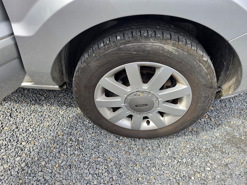 Ford Fusion 1.4 i Klimatizace TZ - fotka 7 z 24