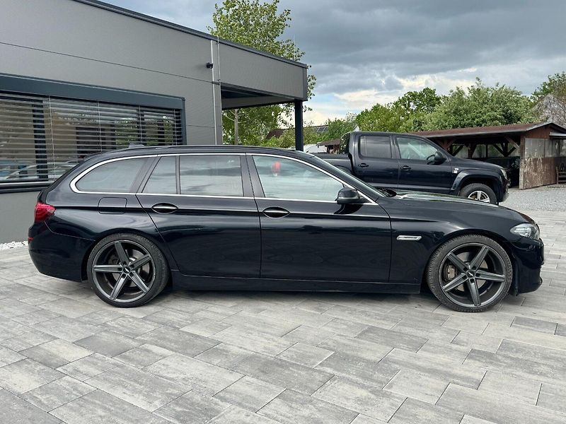 BMW Řada 5 (2014) 530d xDrive - fotka 4 z 32