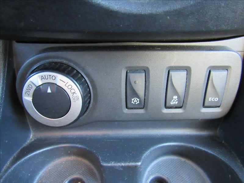 Dacia Duster 1,6 i 84kW 4x4 - fotka 18 z 25