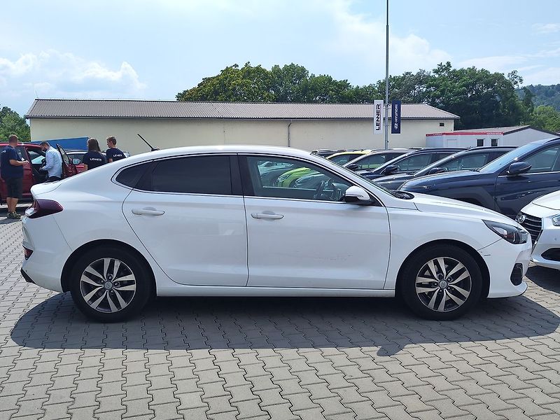 Hyundai i30 1.0 T-GDI/88kW Best of Czech - fotka 4 z 28