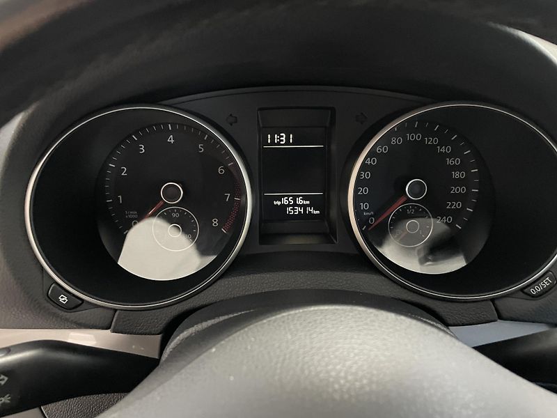 Volkswagen Golf TSi ČR 1.MAJ. 6M TZ DIGIAC   - fotka 22 z 23