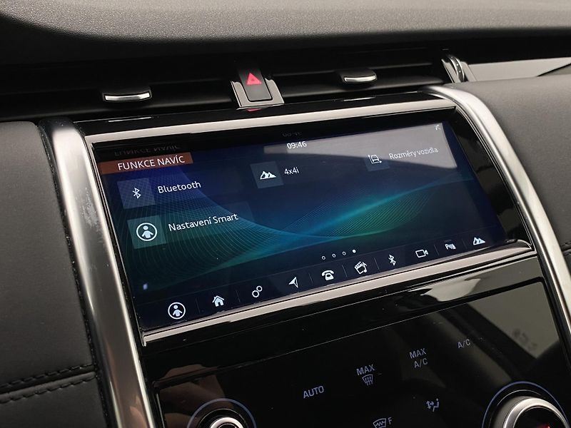 Land Rover Discovery Sport D150 S AWD AUT CZ - fotka 38 z 43