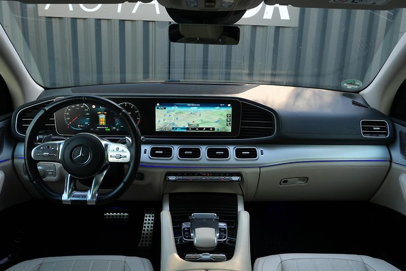 Mercedes-Benz GLS 63 AMG 4Matic+, Webasto, Pano - fotka 16 z 47