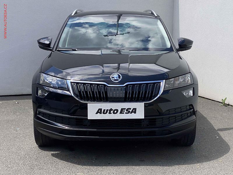 Škoda Karoq (2018) 1.5 TSi, Ambition, DSG, TZ - fotka 2 z 20