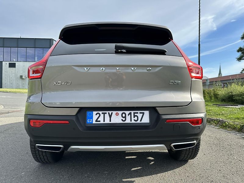 Volvo XC40 (2020) D3|Ins|Pano|Kam|Kůže|Tažné|Top - fotka 6 z 16