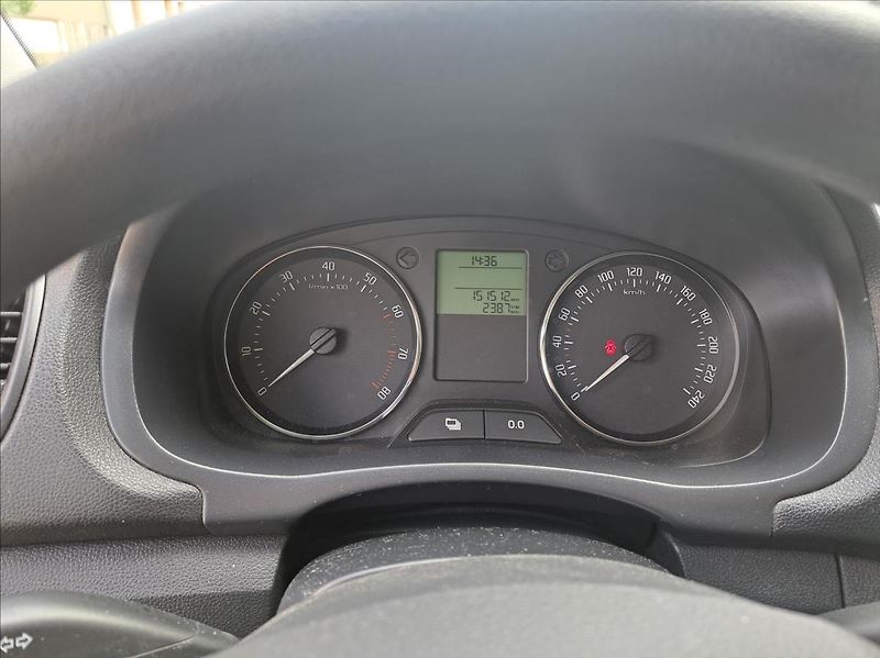 Škoda Fabia 1,2 HTP - fotka 20 z 47