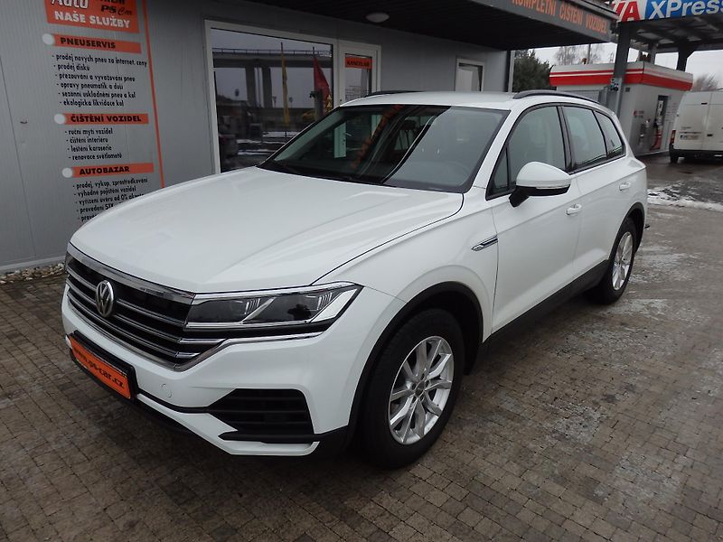 Volkswagen Touareg 3.0 TDI 170 kW ZÁVĚS, ODPOČET - fotka 2 z 23