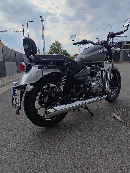 Royal Enfield Meteor 350 LED - fotka 9 z 23