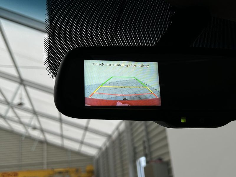 Hyundai i30 1.6  Trikolor - fotka 9 z 23