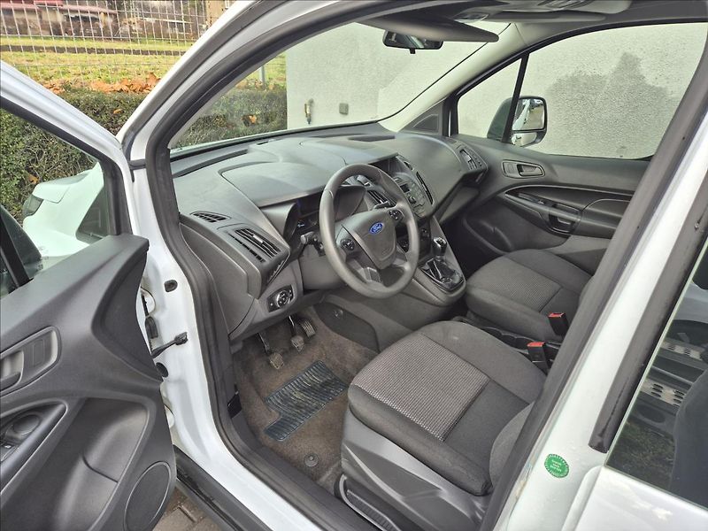 Ford Tourneo Connect 1,6 TDCi Long DPH! - fotka 12 z 28