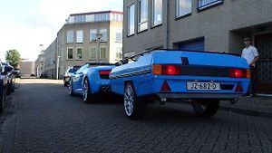 Lamborghini Gallardo Spyder vybavené přípojným vozíkem.