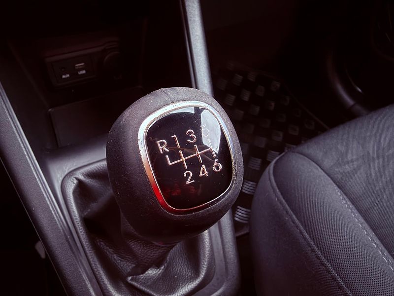 Hyundai ix20 1.6 Comfort, Navi, AutoAC - fotka 20 z 26