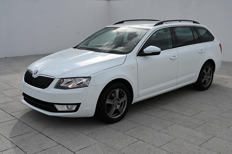 Škoda Octavia 1.6TDI 77KW Edition 4/2015 - fotka 9 z 39