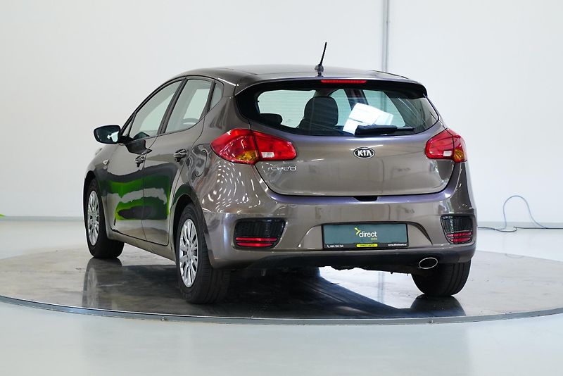 Kia Ceed - fotka 7 z 23