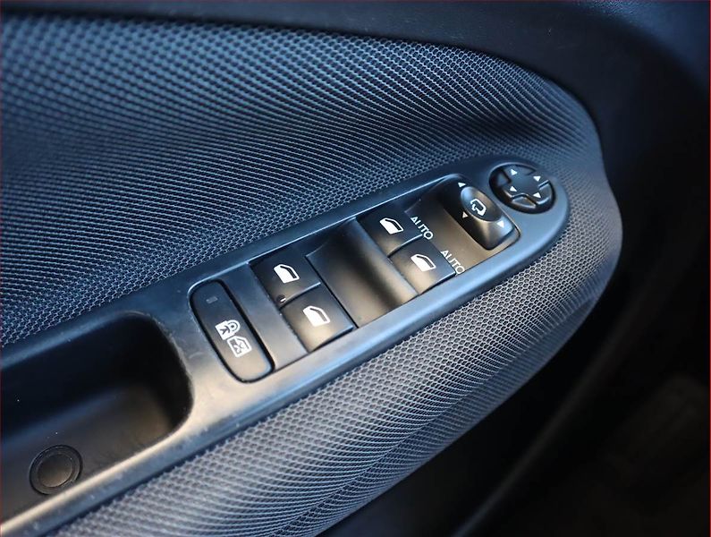 Citroën C3 Picasso (2016) 1.4 i, Serv.kniha, Tempomat - fotka 16 z 16
