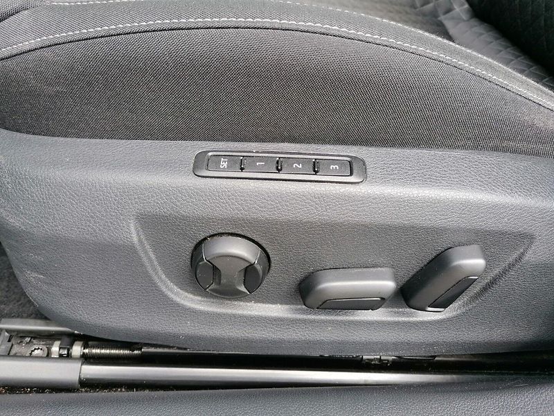 Škoda Superb (2022) IV 1.4 TSi PHEV 160kW - fotka 21 z 30