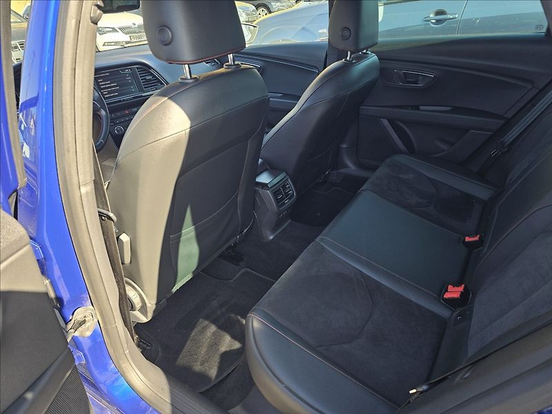 Seat Leon 1,5TSi 110KW  DSG FR ST TZ - fotka 27 z 46