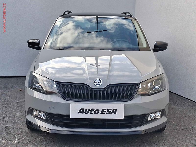 Škoda Fabia (2018) 1.0 TSi, MC, panor, +kola - fotka 2 z 15