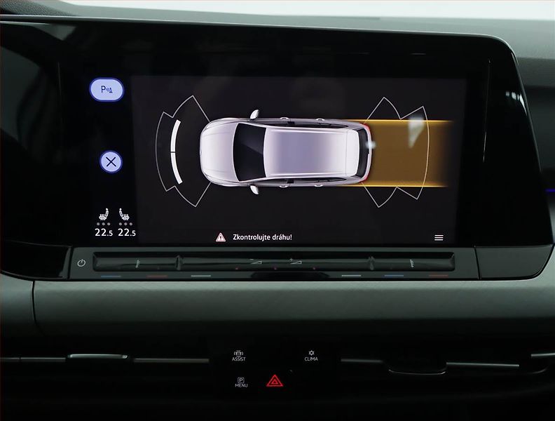 Volkswagen Golf (2022) Life 2.0 TDI, Automat - fotka 15 z 16