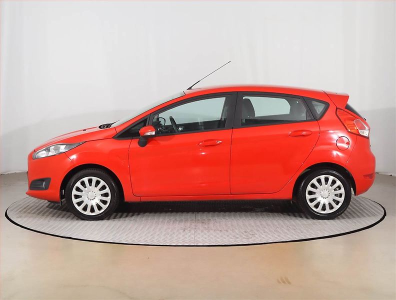 Ford Fiesta (2015) 1.25, Vyhř. sedaček - fotka 3 z 14
