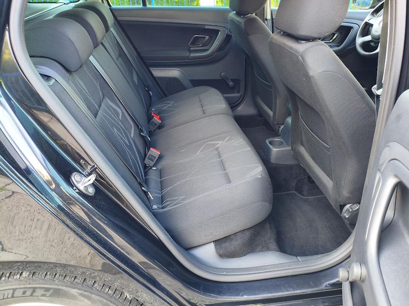 Škoda Fabia (2014) 1,2 TSI Style Fresh Combi - fotka 15 z 30