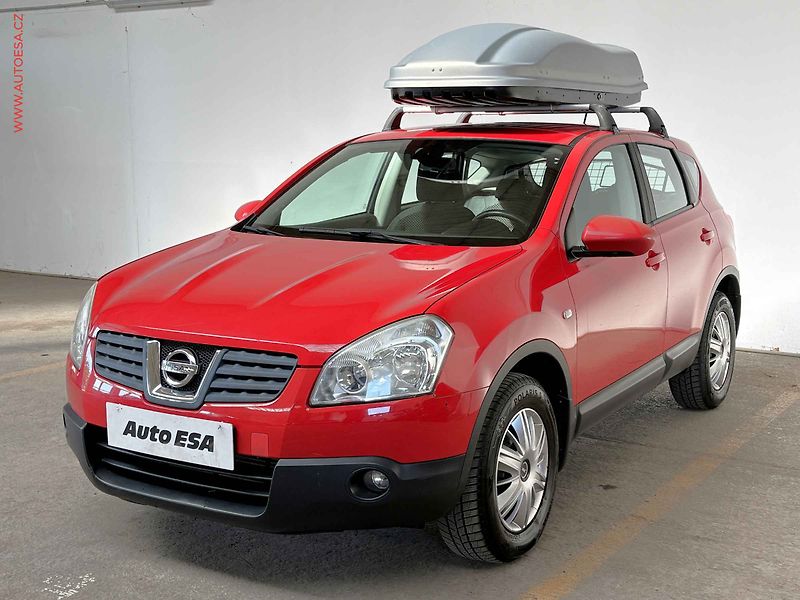 Nissan Qashqai (2008) 2.0DCi 4x4, AC, temp - fotka 3 z 15