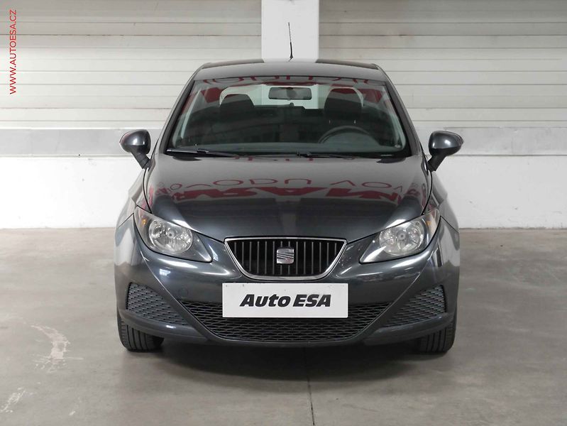 Seat Ibiza (2009) 1.2i, 1.maj,ČR, servis.kniha - fotka 2 z 15