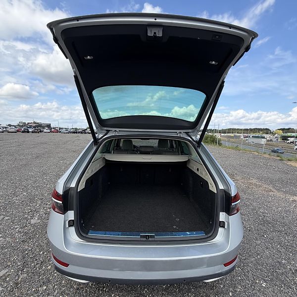 Škoda Superb (2021) Škoda Superb 1.4 TSI IV L&K - fotka 7 z 19