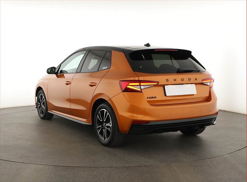 Škoda Fabia (2025) 1.0 TSI, MONTE CARLO, AUTOMAT - fotka 4 z 17