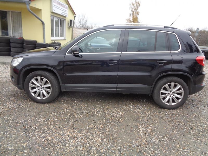 Volkswagen Tiguan 2,0 - fotka 5 z 21