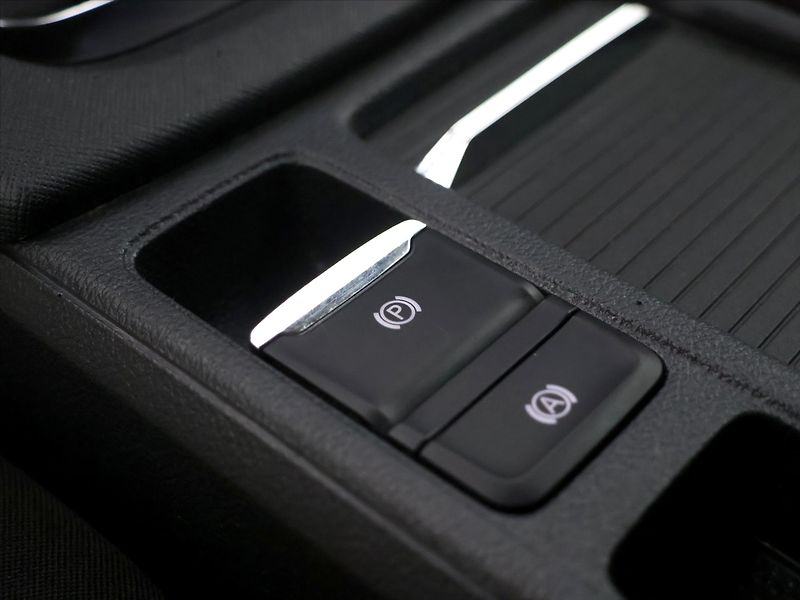 Škoda Octavia 2,0 TDI 85kW CZ 1.Maj LED DPH - fotka 23 z 31