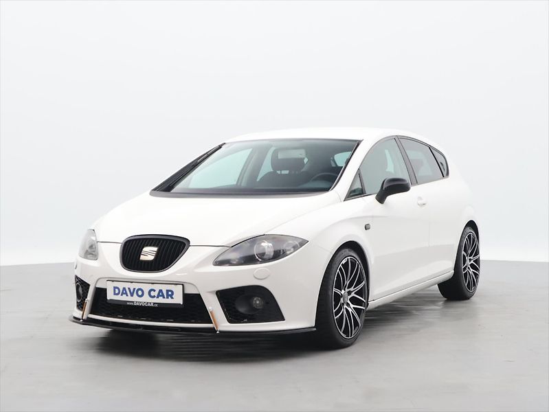 Seat Leon 2,0 TFSI 180kW FR - fotka 3 z 30