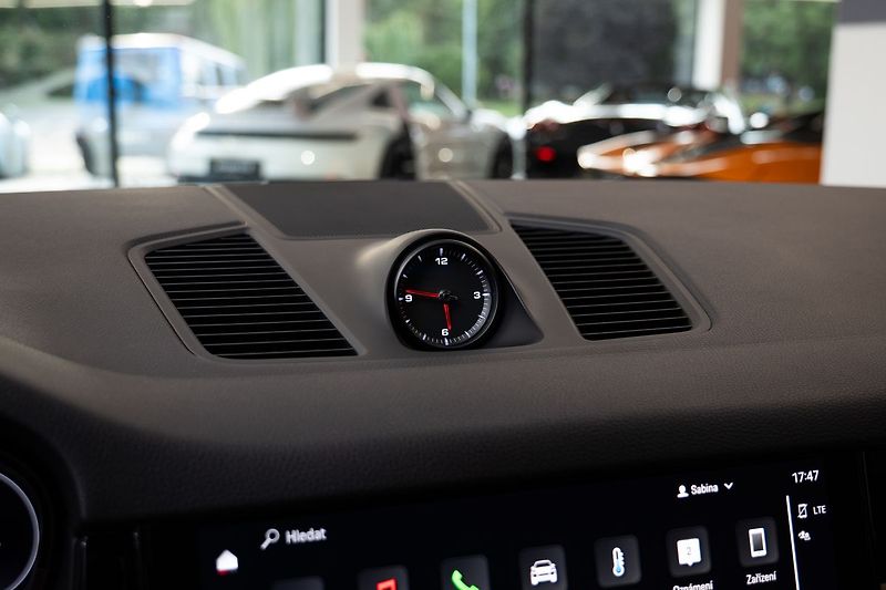 Porsche Cayenne Platinum Edition/Záruka/Bose - fotka 17 z 27