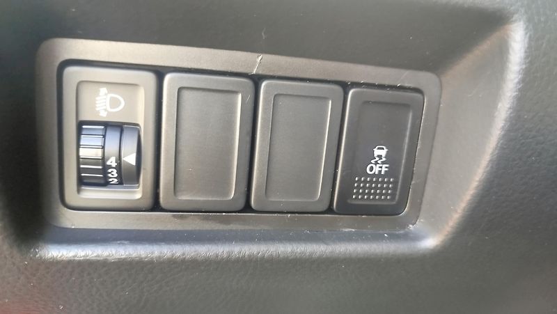 Suzuki Swift (2013) 1.2 16v 4x4  - fotka 16 z 35