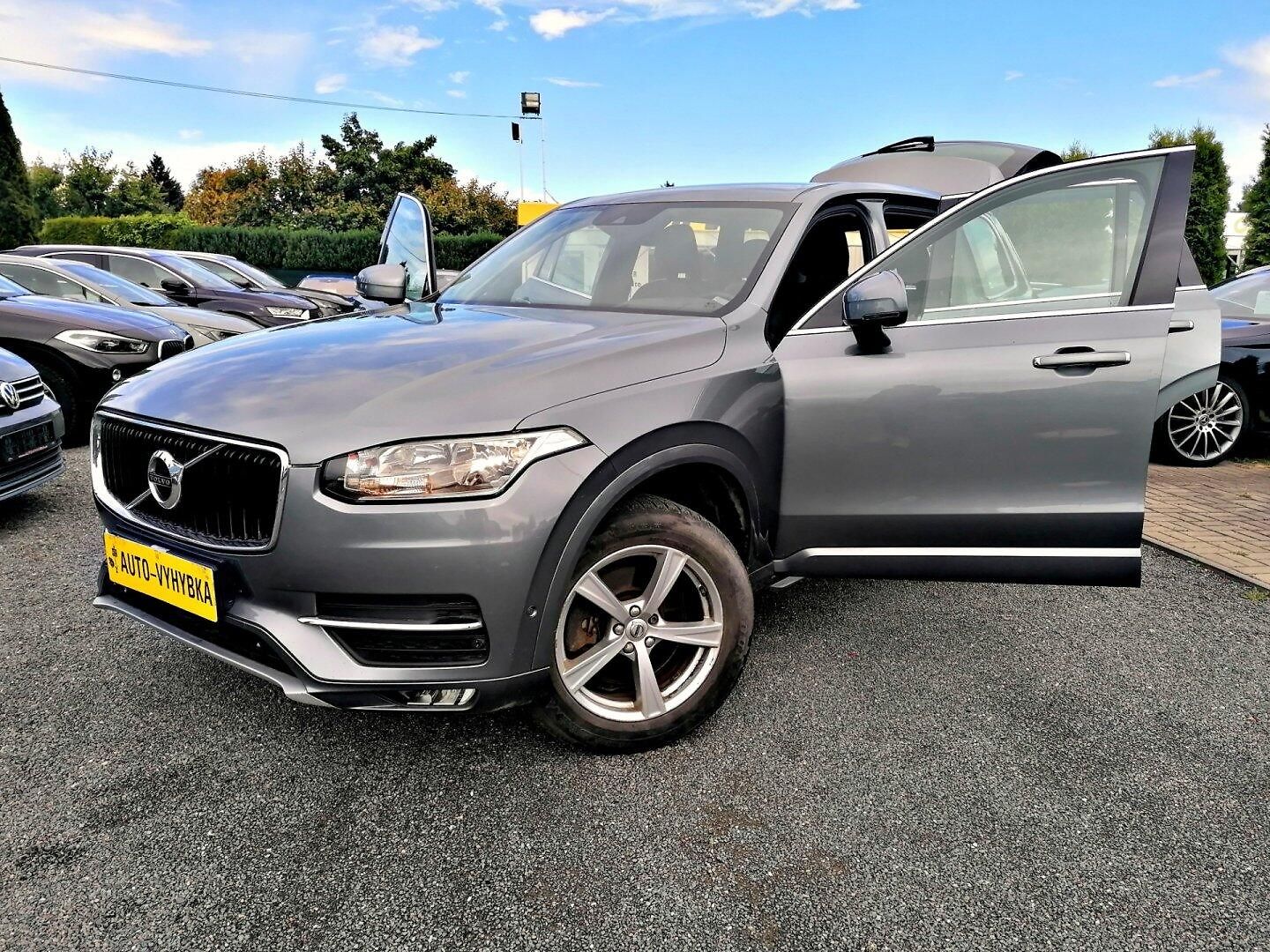 Volvo XC90 D5 AWD Momentum Head-up