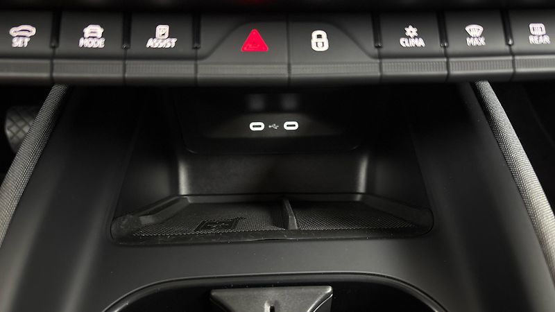 Škoda Enyaq 82 kWh AUT 80 Loft - fotka 23 z 31
