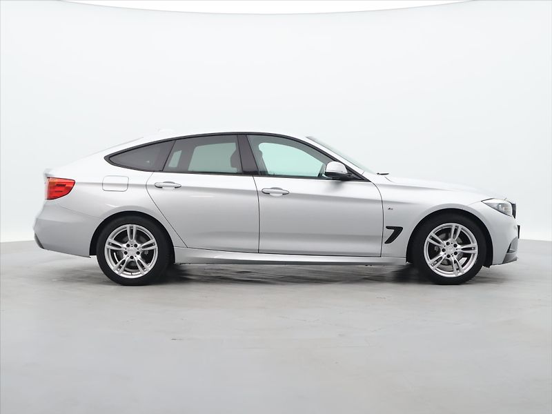 BMW Řada 3 2,0 318d 100kW GT M-Sport - fotka 8 z 34
