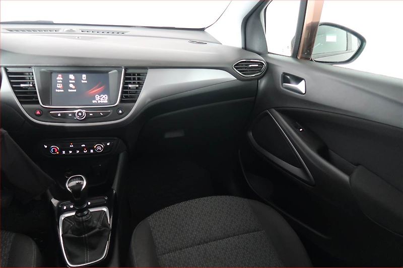 Opel Crossland X (2019) 1.2 Turbo, Tempomat - fotka 8 z 16
